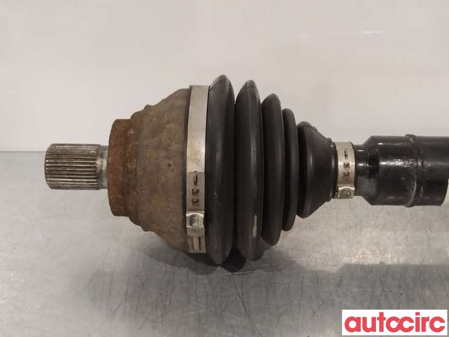 Drivaksel høyre foran til VW Passat 2011-2015 (B7) (B7) (VOLKSWAGEN|1K0407454MX|1K0407272CR|3C0407272BD)