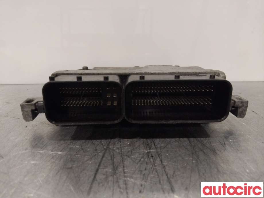 Styreenhet motor til Mercedes C-Klasse 2011-2014 (Fase 2) (W204) (W204) (MERCEDES|A2711500391|)