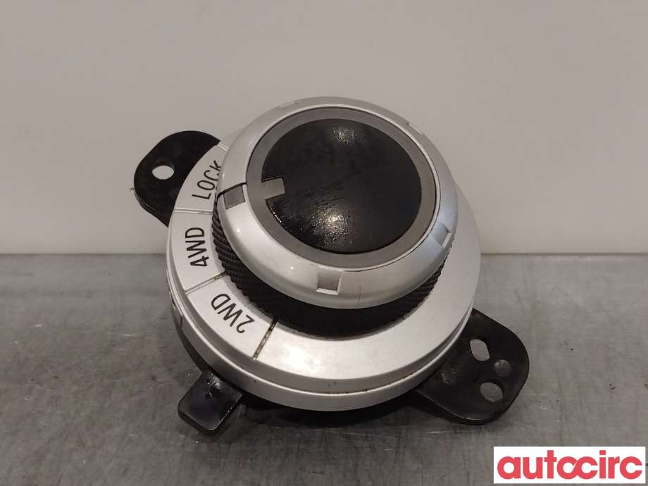 Bryter diverse til Mitsubishi Outlander 2010-2012 (Type II, Fase 2)  (MITSUBISHI|8604A008)