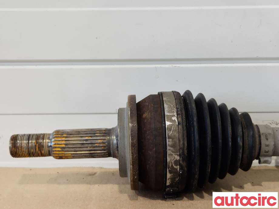 Drivaksel venstre foran til Toyota Avensis 2009-2015 (Type III, Fase 1)  (TOYOTA|4342005401|)