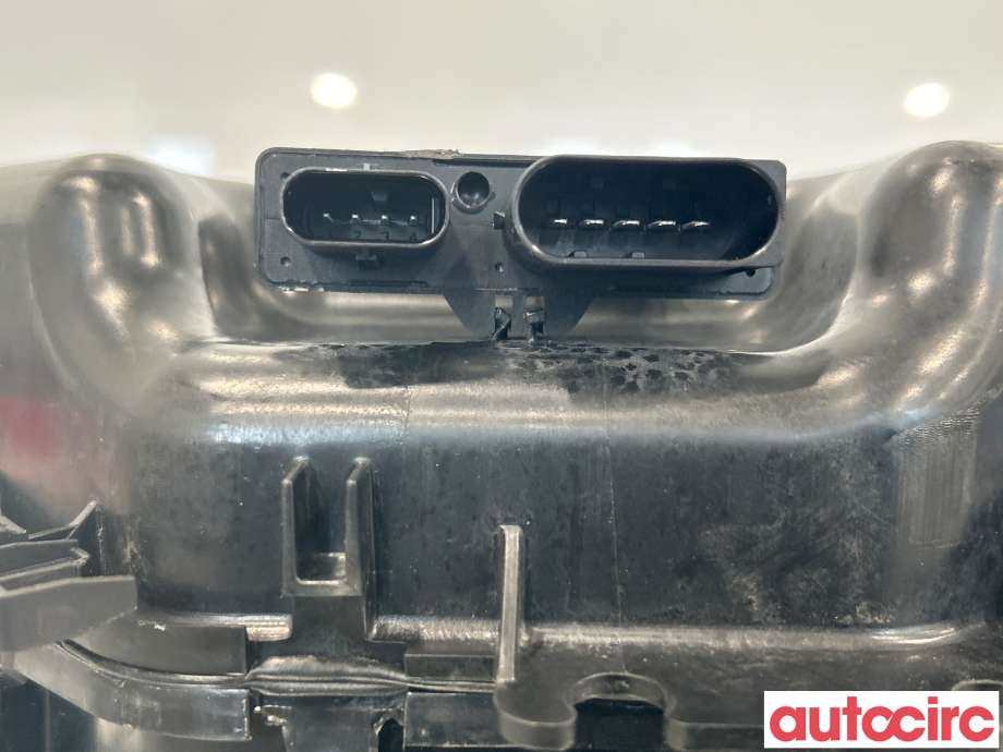 AdBlue tank til VW Transporter / Caravelle 2015-2019 (T6) (T6) (VOLKSWAGEN|7E0131877H|7E0131877E)