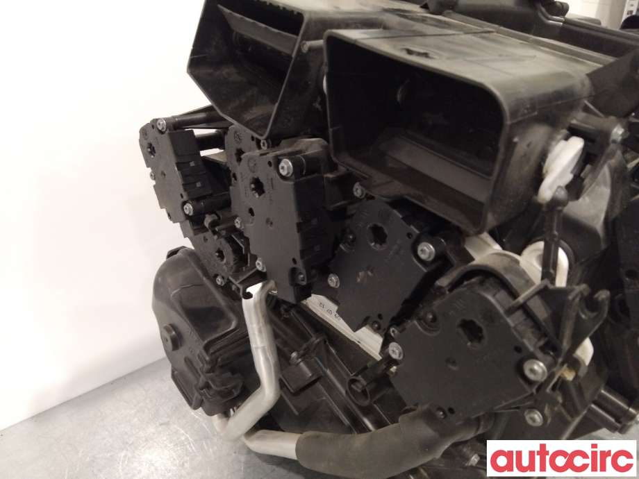 Diverse deler til Audi A8 2010-2013 (Type III, Fase 1) (AUDI|4H1820356|4H0898037|4H1820023)
