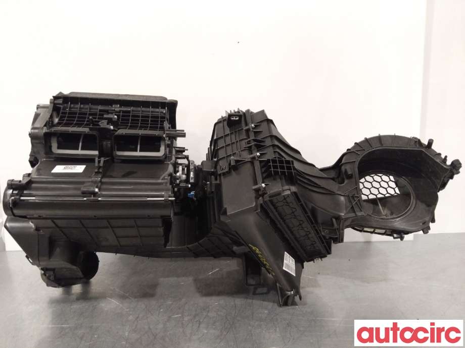 Diverse deler til VW Transporter / Caravelle, 2019-->> (T6.1) (T6.1) (VOLKSWAGEN|7LA819061)