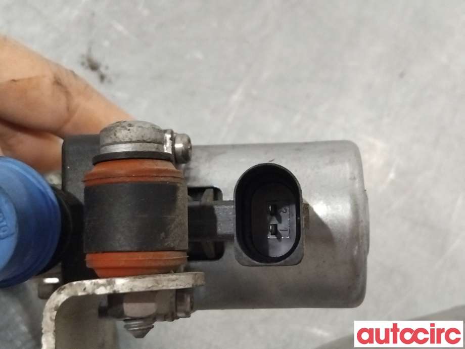 Diverse deler til Audi A8 2010-2013 (Type III, Fase 1) (AUDI|8E0820036|)