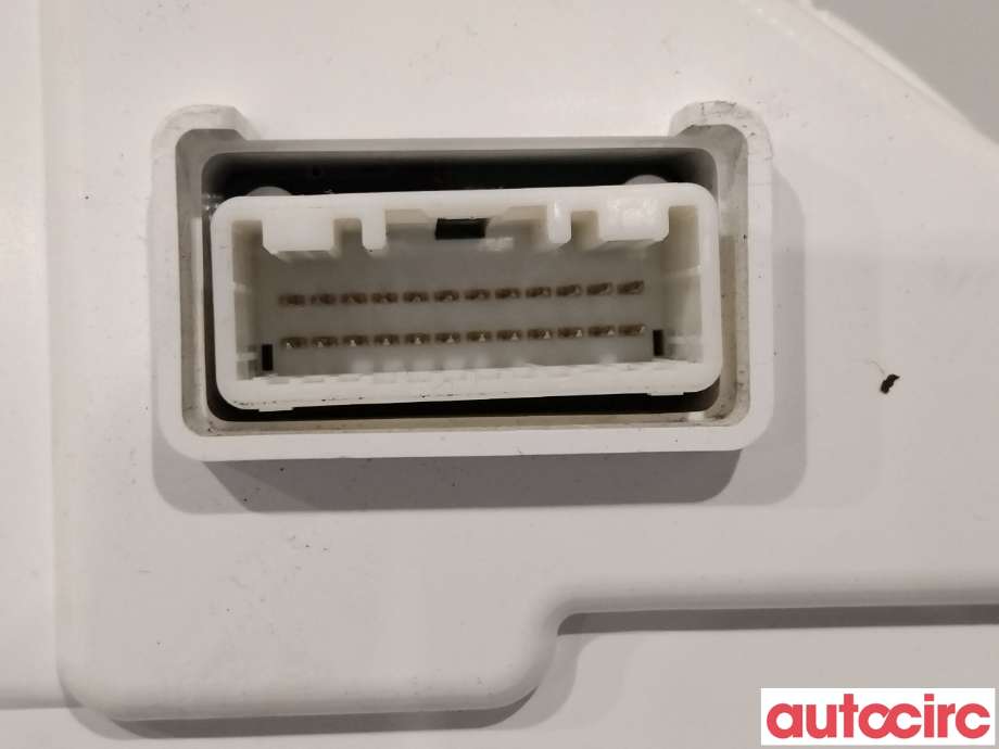 Instrumentpanel til Mitsubishi Outlander 2012-2015 (Type III, Fase 1)  (MITSUBISHI|8100B897|MM0059-005)