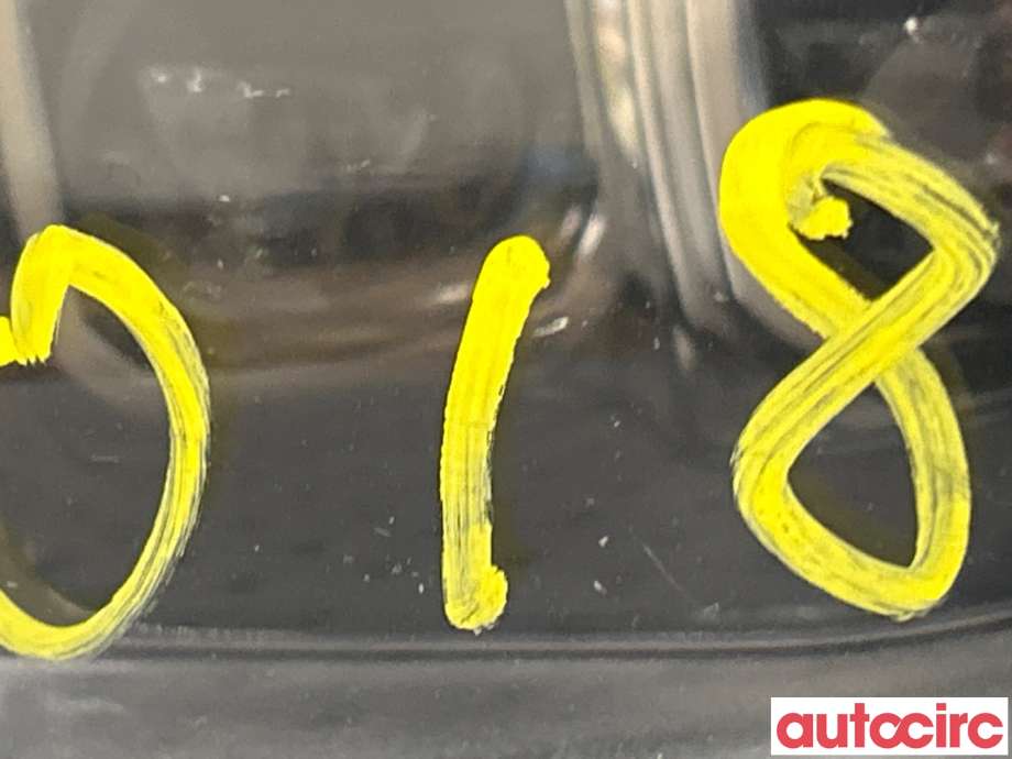 Frontlykt høyre halogen til Kia e-Soul 2019-->> (Type III)  (KIA|92102J2020)