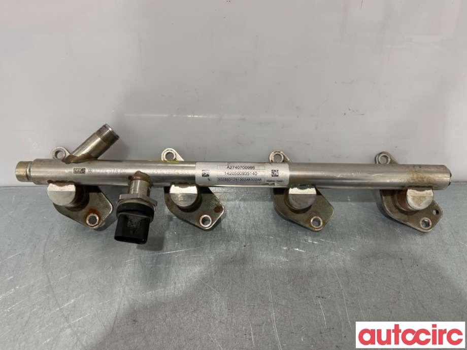 Dyseskinne (fuelrail) til Mercedes C-Klasse 2014-2018 (Fase 1) (W205) (W205) (MERCEDES|A2740701095|A2740700995|A2740701195)