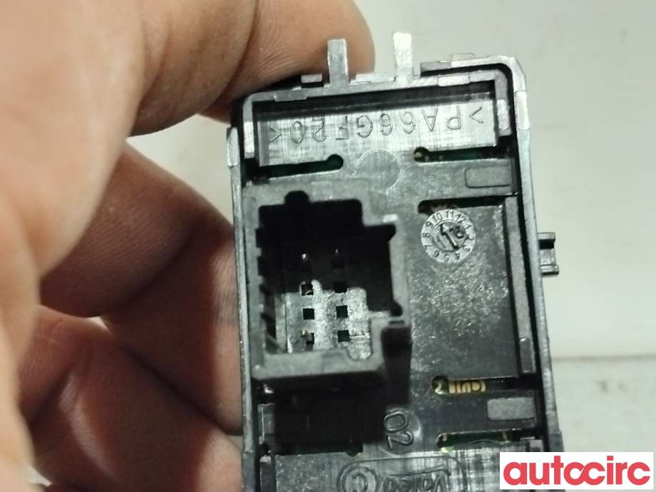Bryter Antispinn til Opel Vivaro B 2014-2019  (OPEL|93452311||251454612R)