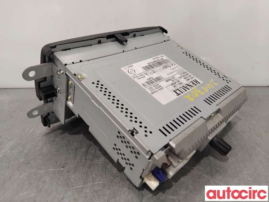 Bilstereo navigasjon til Opel Vivaro B 2014-2019  (OPEL|93460041|LAN5200WR5|93460634)
