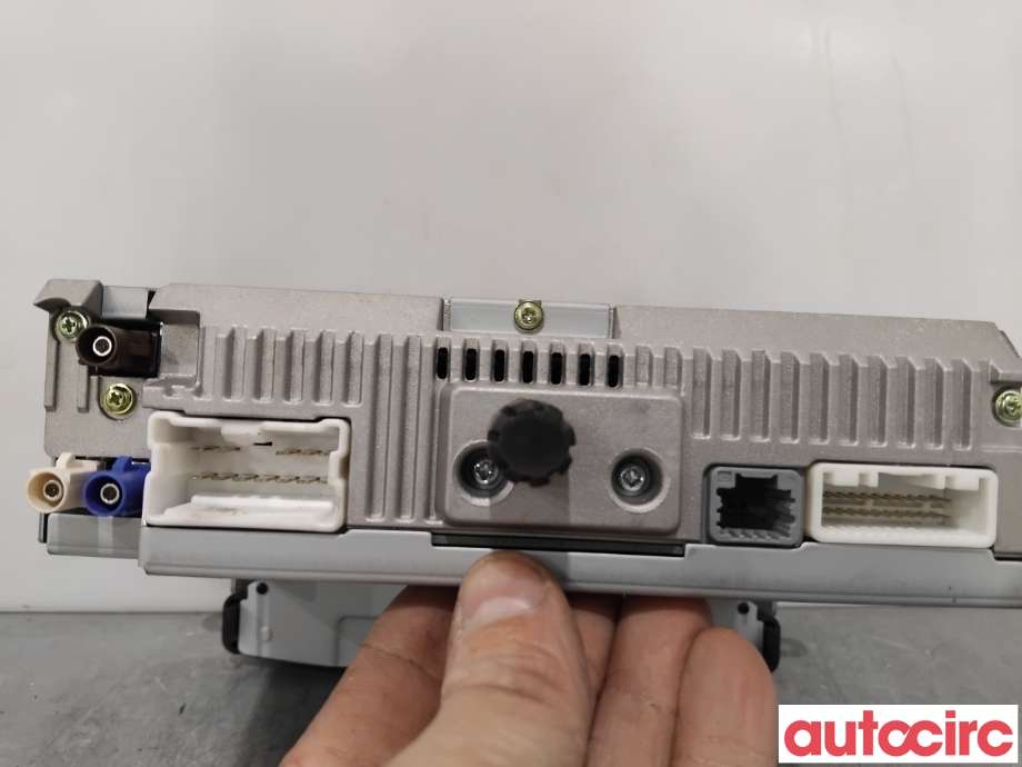 Bilstereo navigasjon til Opel Vivaro B 2014-2019  (OPEL|93460041|LAN5200WR5|93460634)
