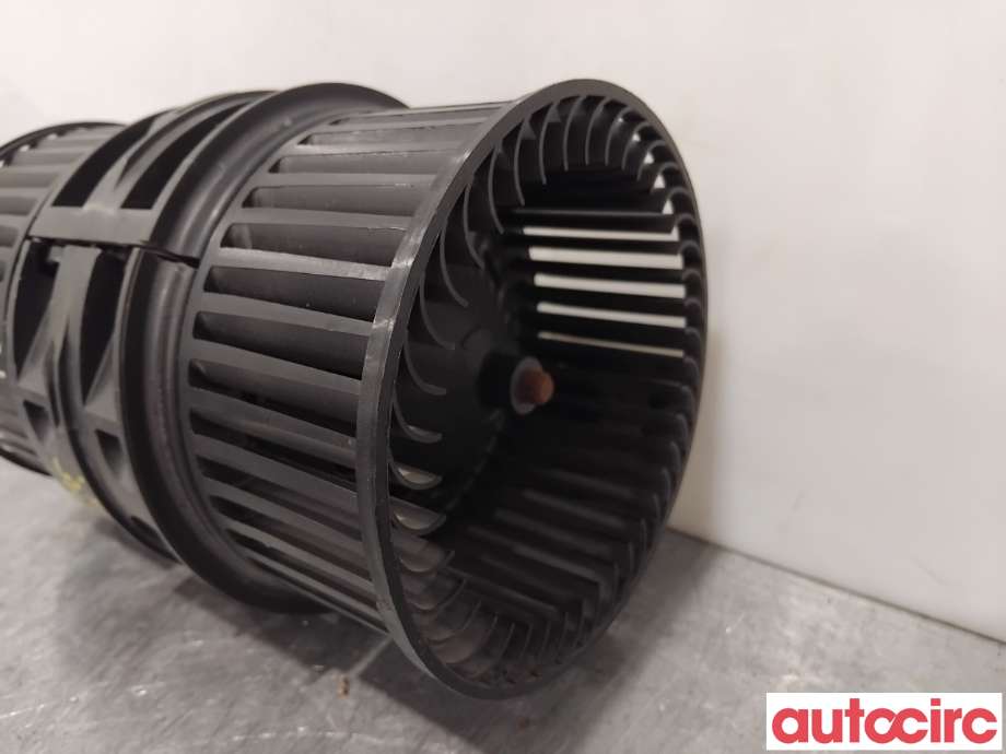Varmeapparat motor til Opel Vivaro B 2014-2019  (OPEL|95524036|)