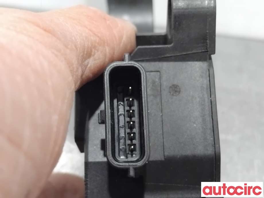 Pedal gass til Opel Vivaro B 2014-2019 (OPEL|93460590|180020024R|93463068)