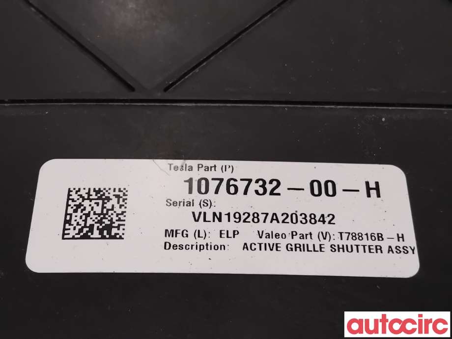 Diverse deler til Tesla Model 3 2018-2023 (Fase 1)  (TESLA|1076732-00-H|)