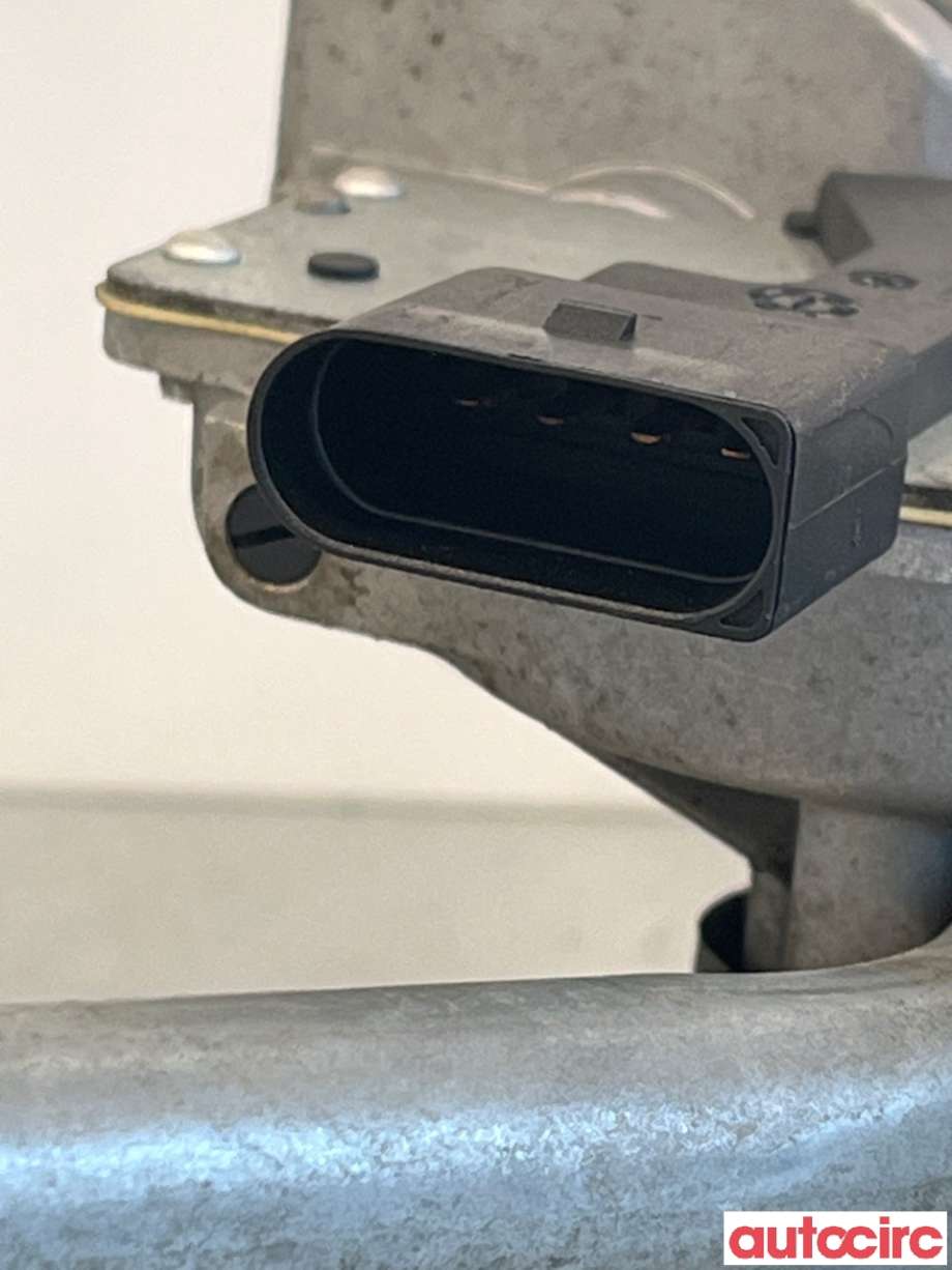 Viskermotor frontrute til VW Transporter / Caravelle 2015-2019 (T6) (T6) (VOLKSWAGEN|7E1955113D|443122351017|7E1955113G)