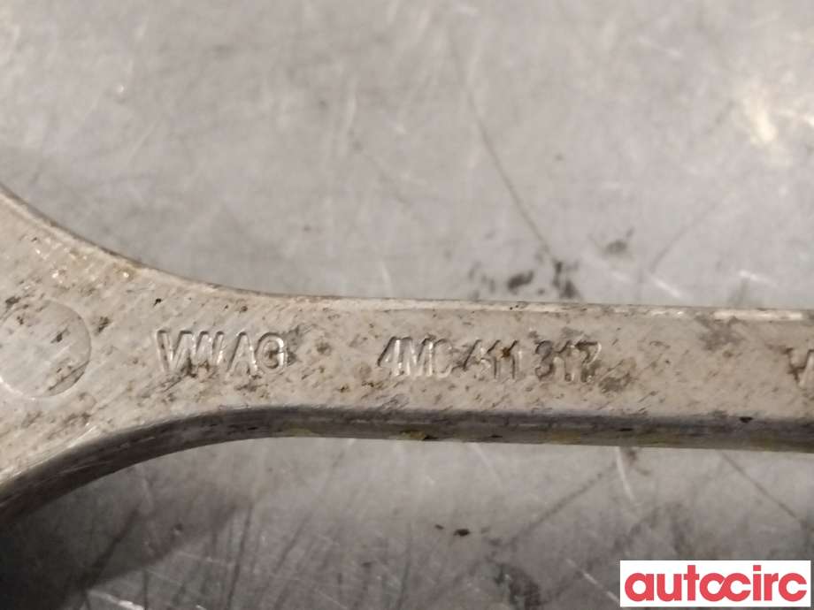 Diverse deler til Audi A8 2010-2013 (Type III, Fase 1)  (AUDI|4M0411317|4M0411317L)