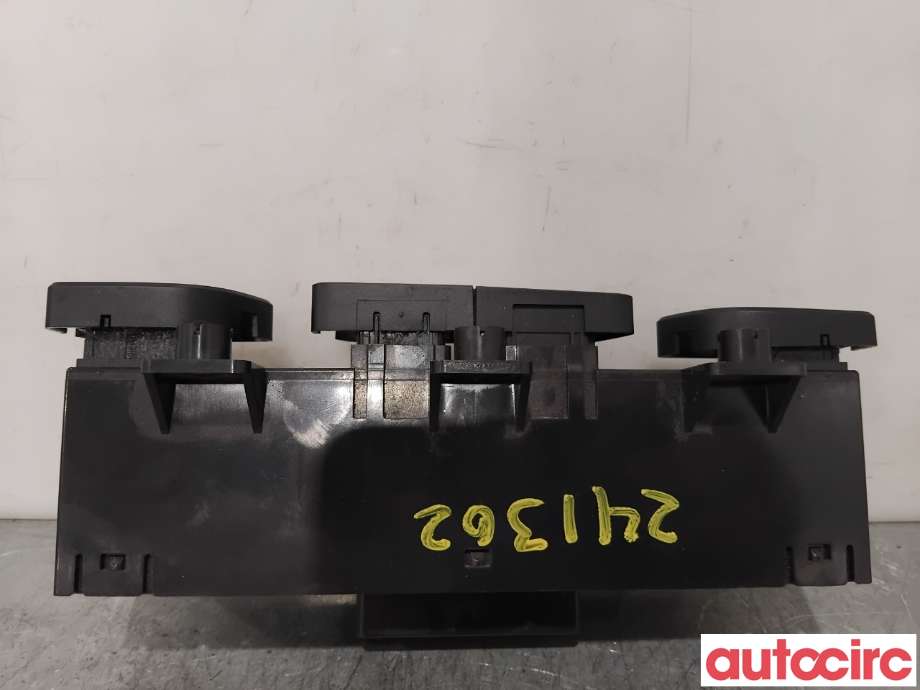 Bryter setevarme til Hyundai Ix35 2010-2015 (HYUNDAI|933102Y100TAN||93310-2Y100TAN)
