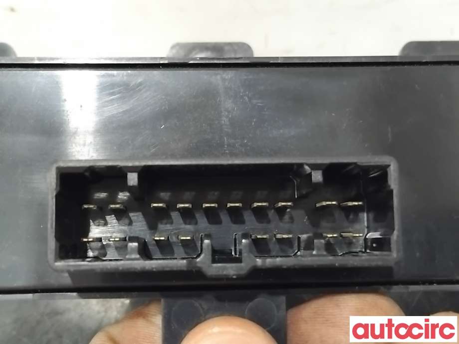 Bryter setevarme til Hyundai Ix35 2010-2015 (HYUNDAI|933102Y100TAN||93310-2Y100TAN)