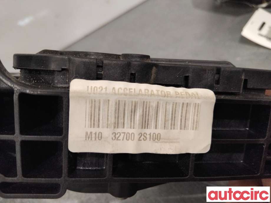 Pedal gass til Hyundai Ix35 2010-2015  (HYUNDAI|327002S100|)