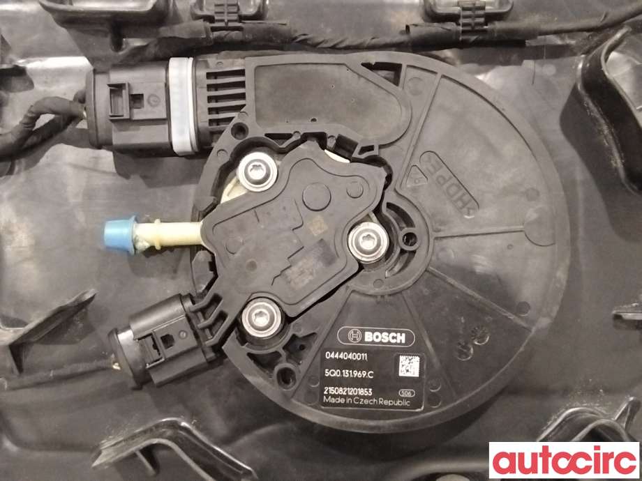 AdBlue tank til VW Transporter / Caravelle 2015-2019 (T6) (T6) (VOLKSWAGEN|7E0131877H||7E0131877F)