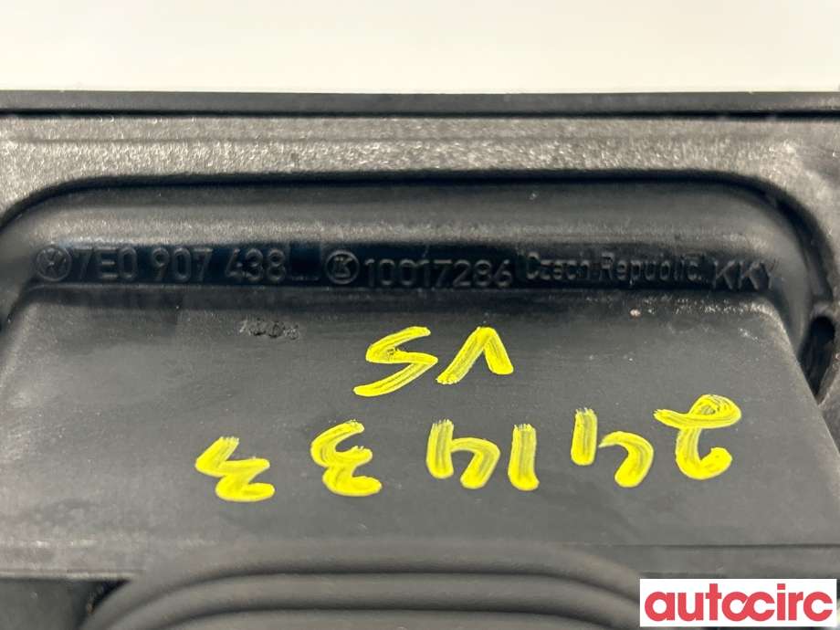 Diverse deler til VW Transporter / Caravelle 2015-2019 (T6) (T6) (VOLKSWAGEN|7E0907438|)