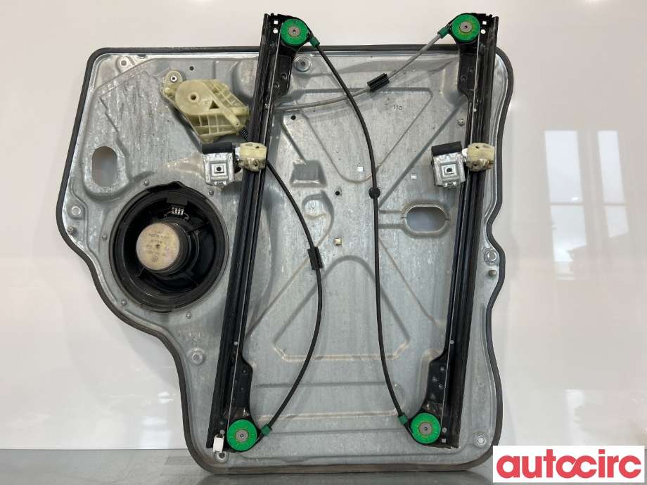 Ruteheis venstre foran til VW Transporter / Caravelle 2015-2019 (T6) (T6) (VOLKSWAGEN|7E0837753D|7E1837729R|7E0837753E)