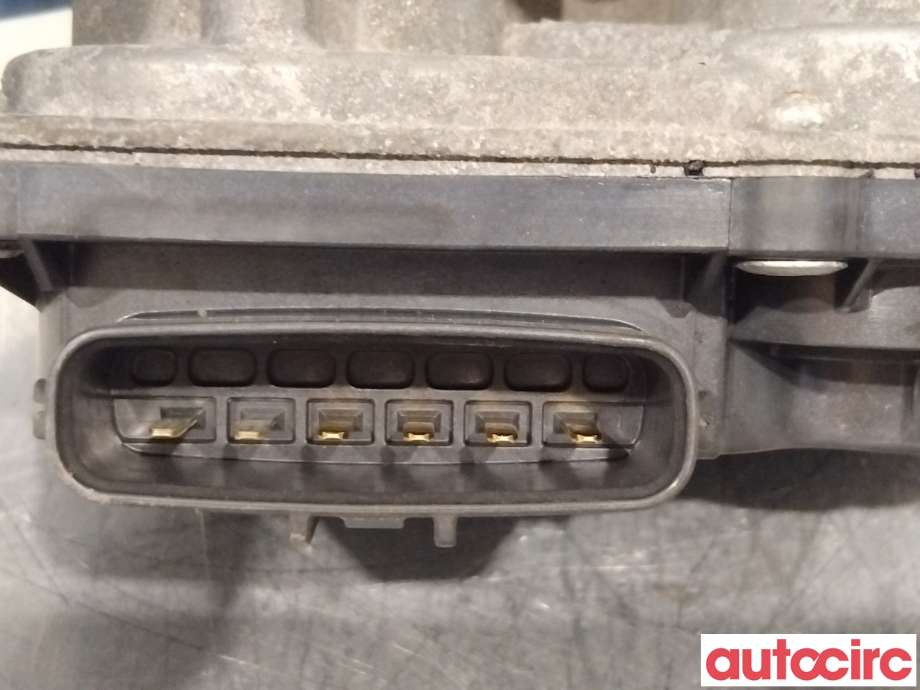 Spjeldhus til Toyota Yaris 2014-2020 (Type III, Fase 2)  (TOYOTA|2203047040||22030-47040)