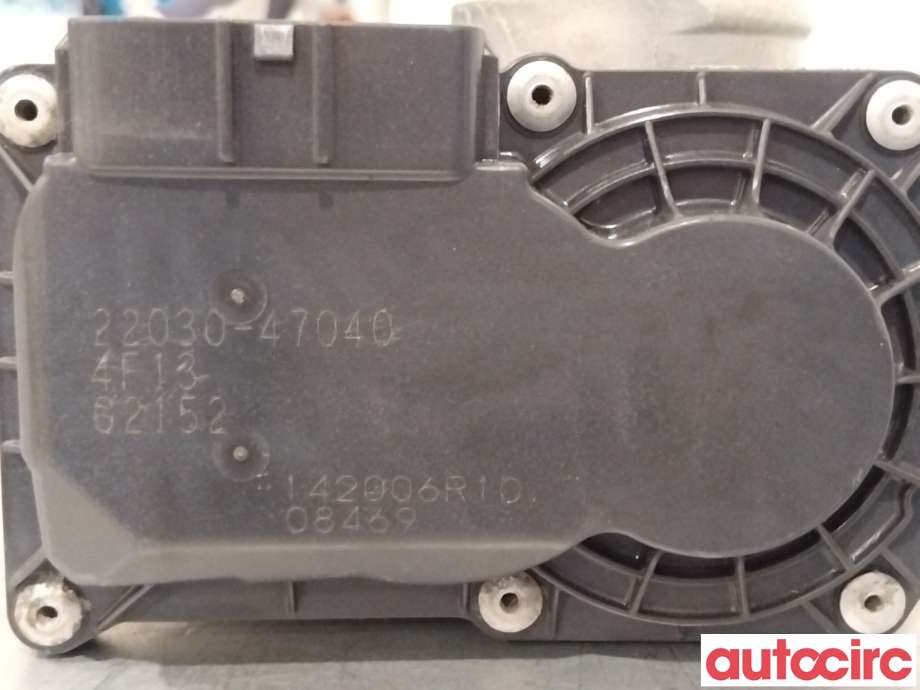 Spjeldhus til Toyota Yaris 2014-2020 (Type III, Fase 2)  (TOYOTA|2203047040||22030-47040)