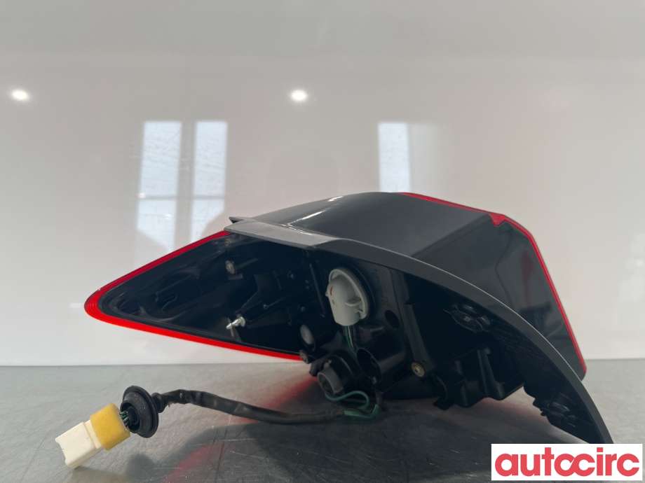 Baklykt høyre til Mitsubishi ASX 2010-2019  (MITSUBISHI|8330A690)