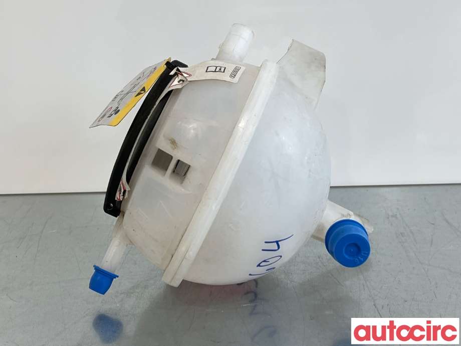 Ekspansjonstank til Audi A3 2016-2020 (Type III, Fase 2)  (AUDI|5Q0121407Q|5Q0121407J)