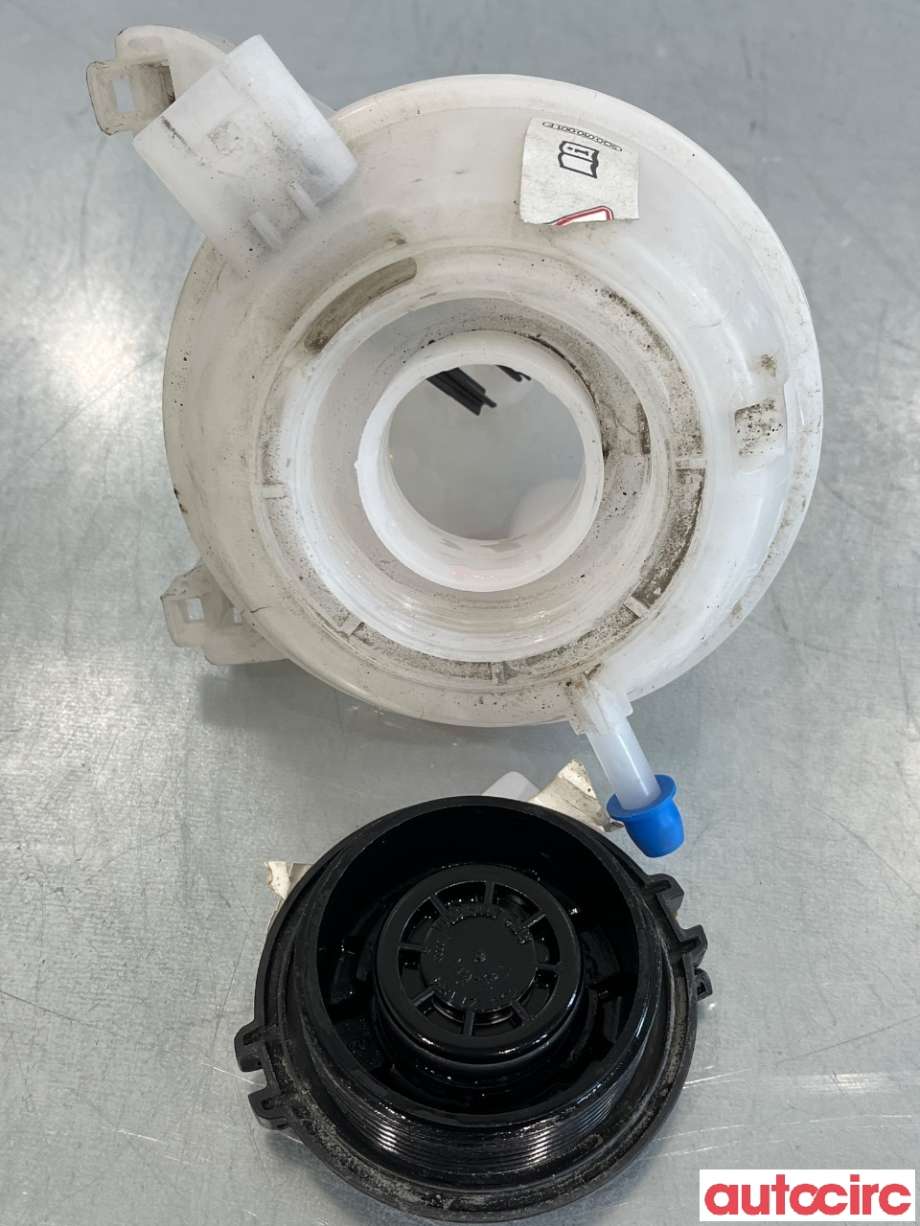 Ekspansjonstank til Audi A3 2016-2020 (Type III, Fase 2)  (AUDI|5Q0121407Q|5Q0121407J)