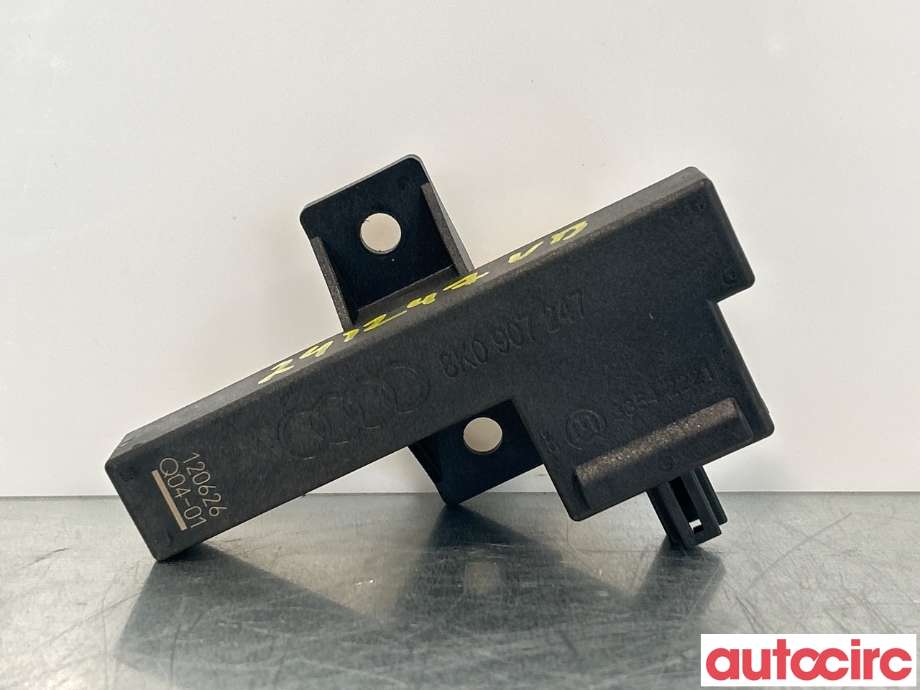 Diverse deler til Audi A8 2010-2013 (Type III, Fase 1) (AUDI|8K0907247)