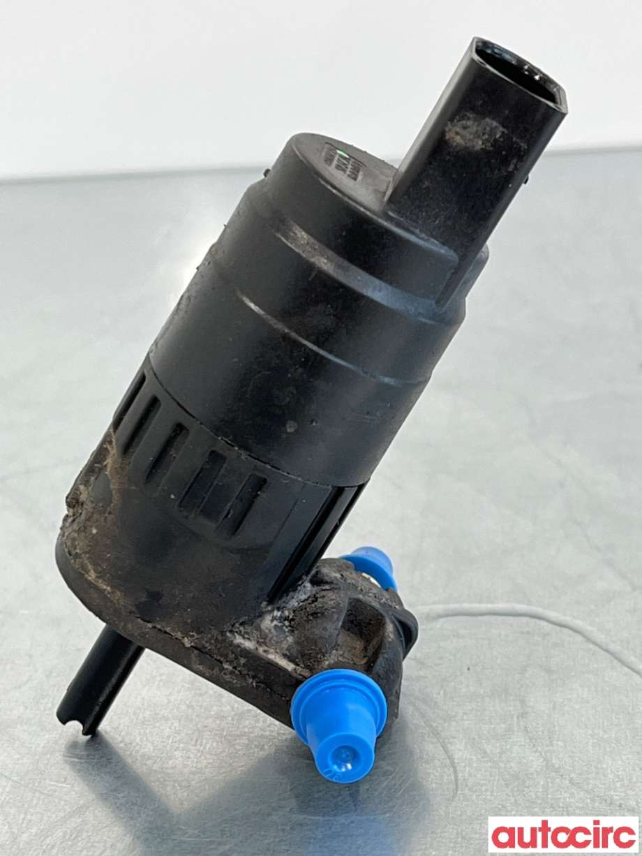 Spylerpumpe foran til VW Transporter / Caravelle 2015-2019 (T6) (T6) (VOLKSWAGEN|1K6955651)