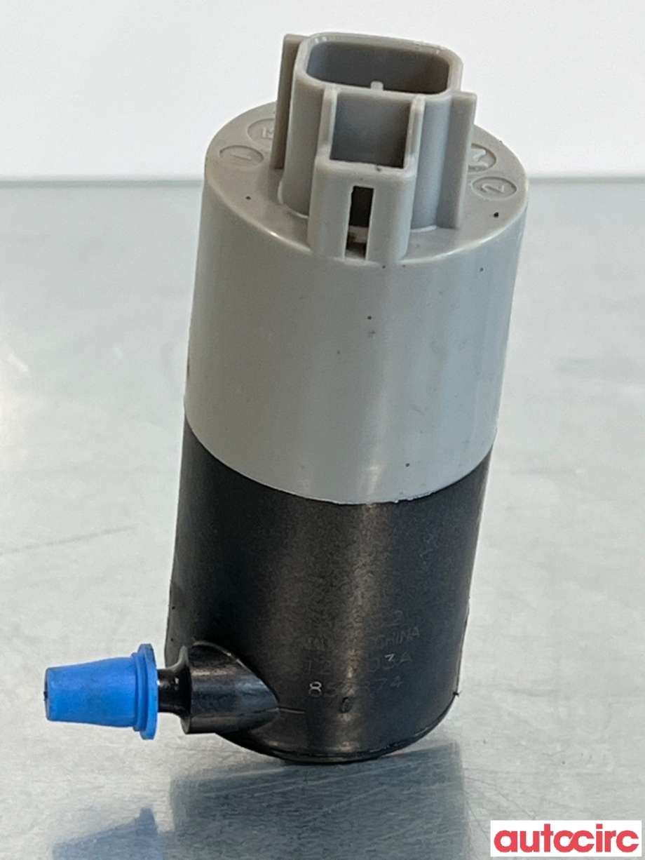 Spylerpumpe foran til Toyota Avensis 2009-2015 (Type III, Fase 1)  (TOYOTA|8533002030|)
