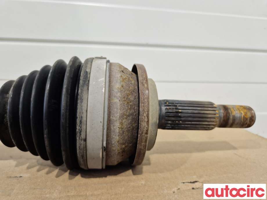 Drivaksel høyre foran til Toyota Avensis 2009-2015 (Type III, Fase 1)  (TOYOTA|4341005451|)