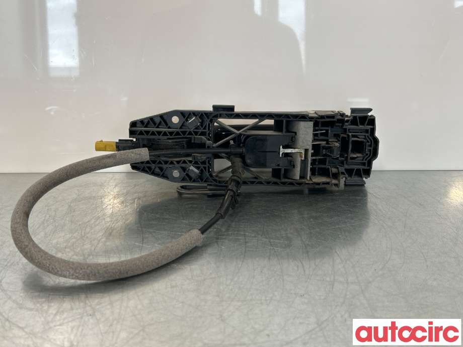 Dørhåndtak utv høyre foran til Audi A3 2016-2020 (Type III, Fase 2)  (AUDI|8V0837206A|)