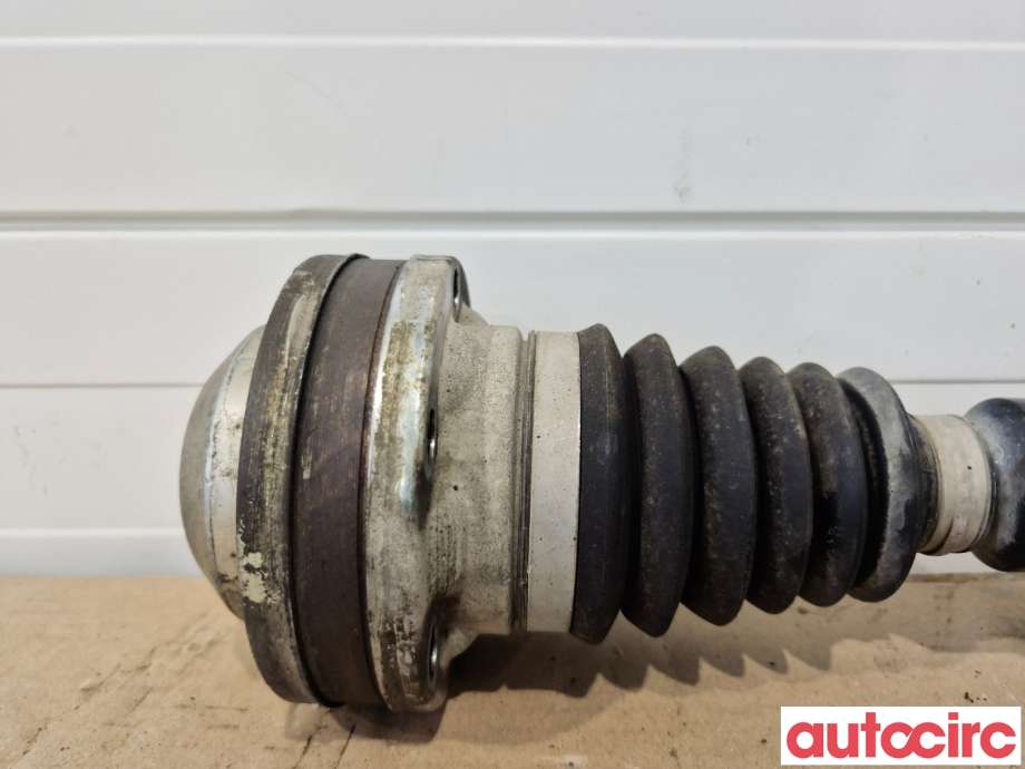 Drivaksel høyre foran til VW Golf VI 2008-2012 (VOLKSWAGEN|1K0407272CR|)