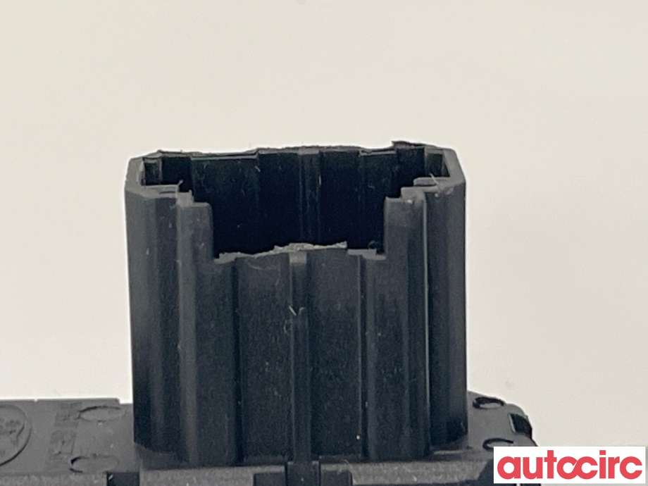 Bryter rutevarme til Ford Mondeo 2007-2010 (Type IV, Fase 1)  (FORD|1557012||6M2T18K574AD)