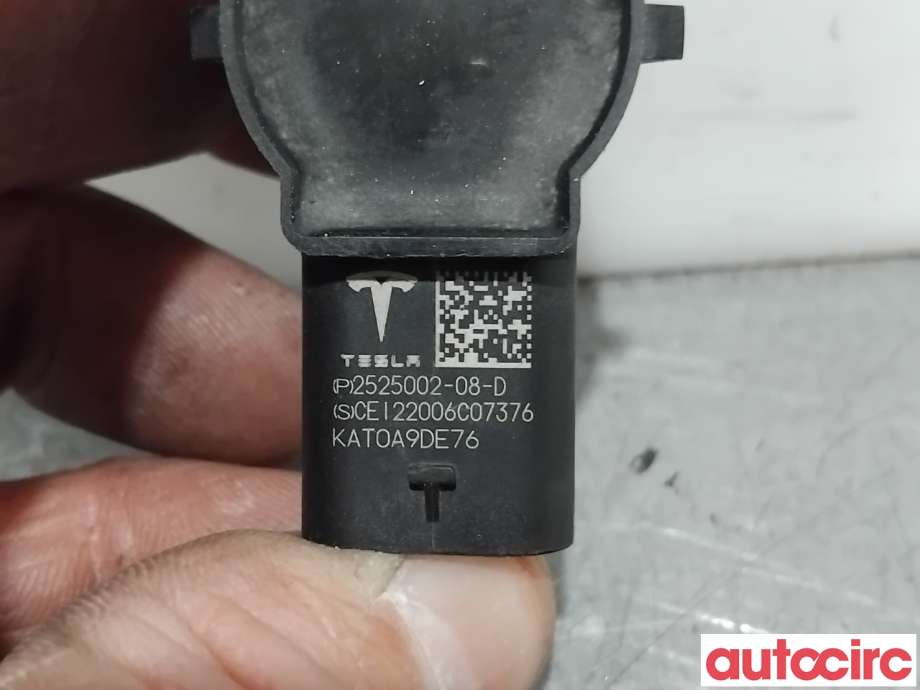Parkeringssensor bak til Tesla Model Y 2021-2024 (Type I)  (TESLA|2525002-08-D|)