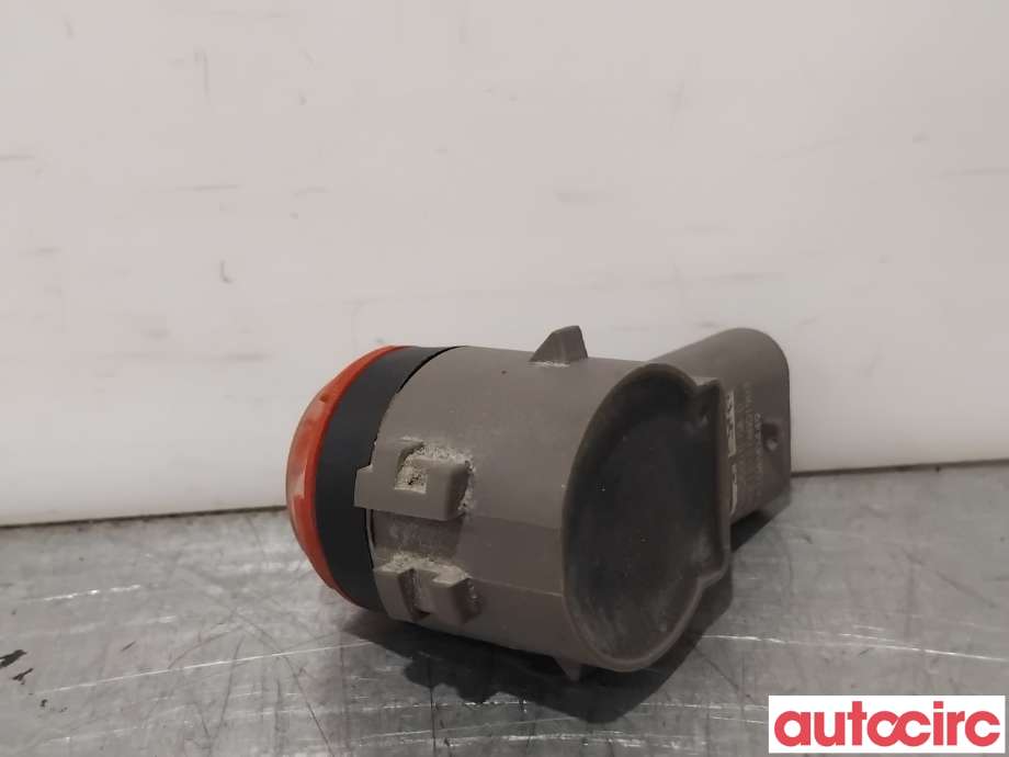Parkeringssensor foran til Tesla Model Y 2021-2024 (Type I)  (TESLA|2525001-08-D|)
