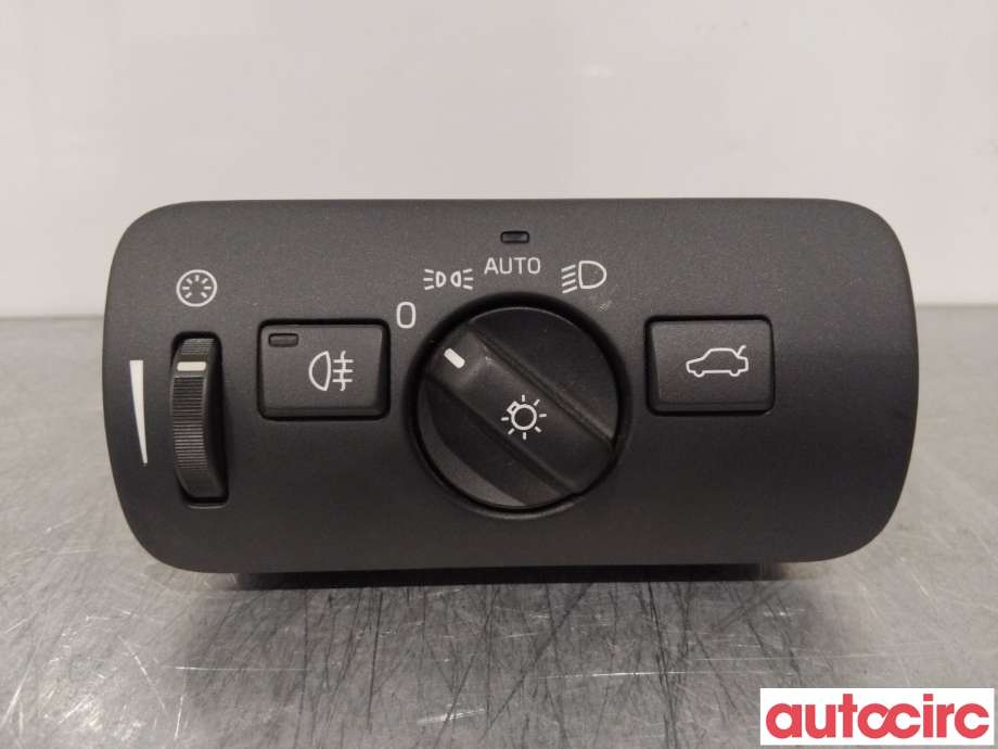 Bryter lys til Volvo V40, 2012-2019  (VOLVO|31443831)
