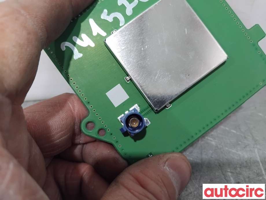 Bilstereo navigasjon til Tesla Model Y 2021-2024 (Type I)  (TESLA|1079734-00-C|)