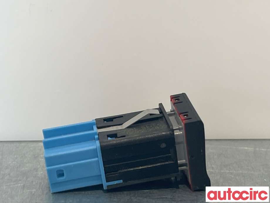 Bryter nødblink til VW Polo 2014-2017 (Type V, Fase 2) (VOLKSWAGEN|6C0953509A)