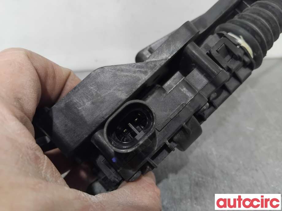 Diverse deler til Tesla Model Y 2021-2024 (Type I)  (TESLA|1643071-00-A|)