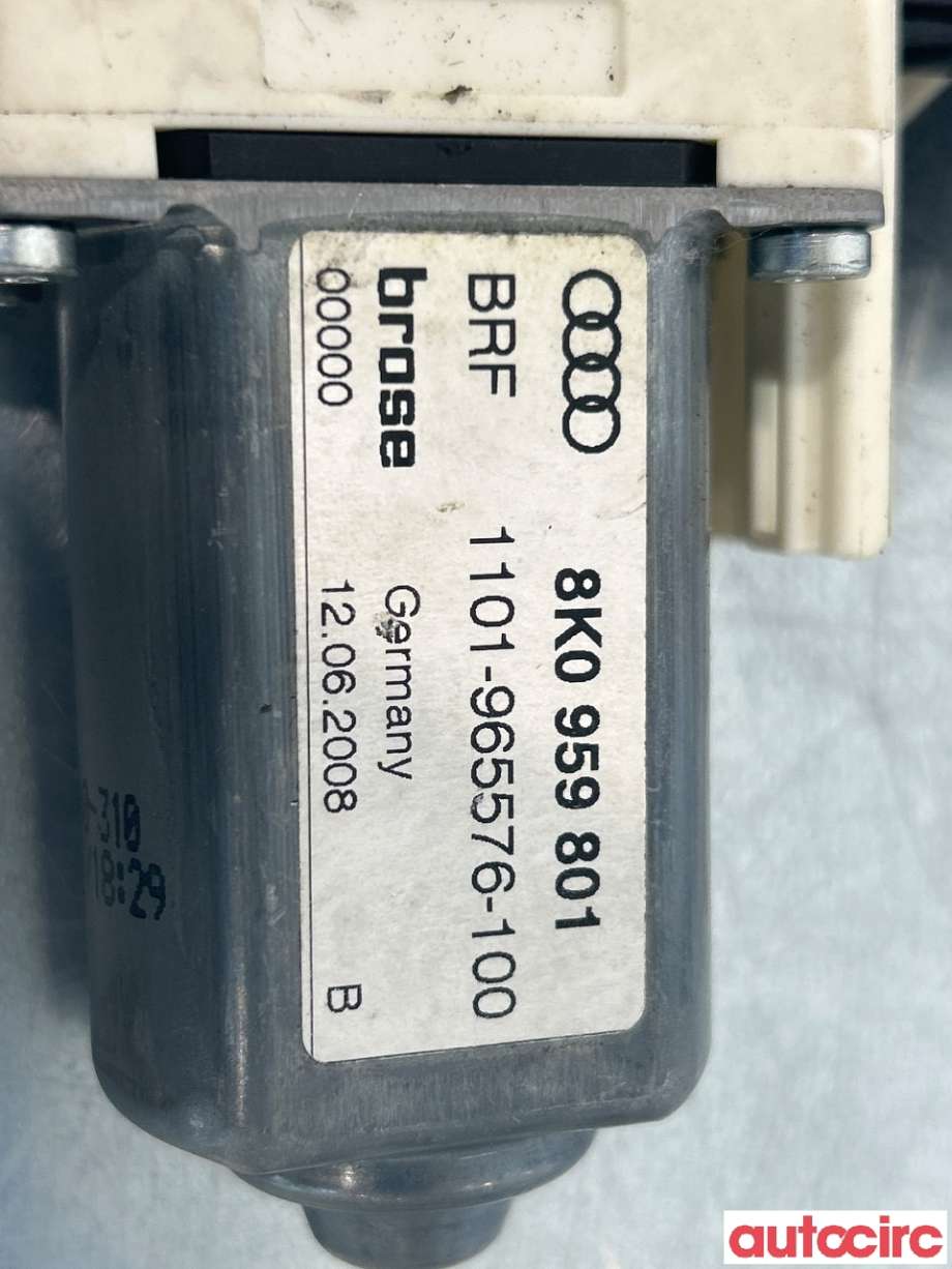 Ruteheis venstre foran til Audi A4 2007-2014 (Type IV) (B8) (B8) (AUDI|8T0959801A|8K0959801)