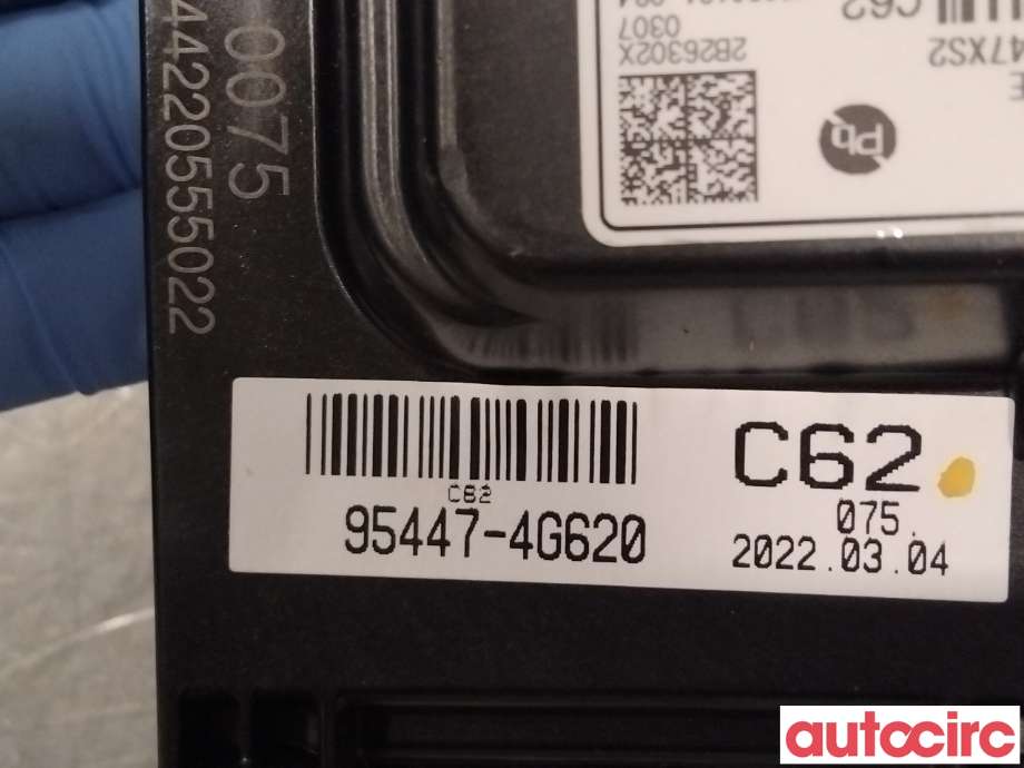 Styreenhet 4WD til Kia Sorento 2016-->> Type III  (KIA|954474G620|)