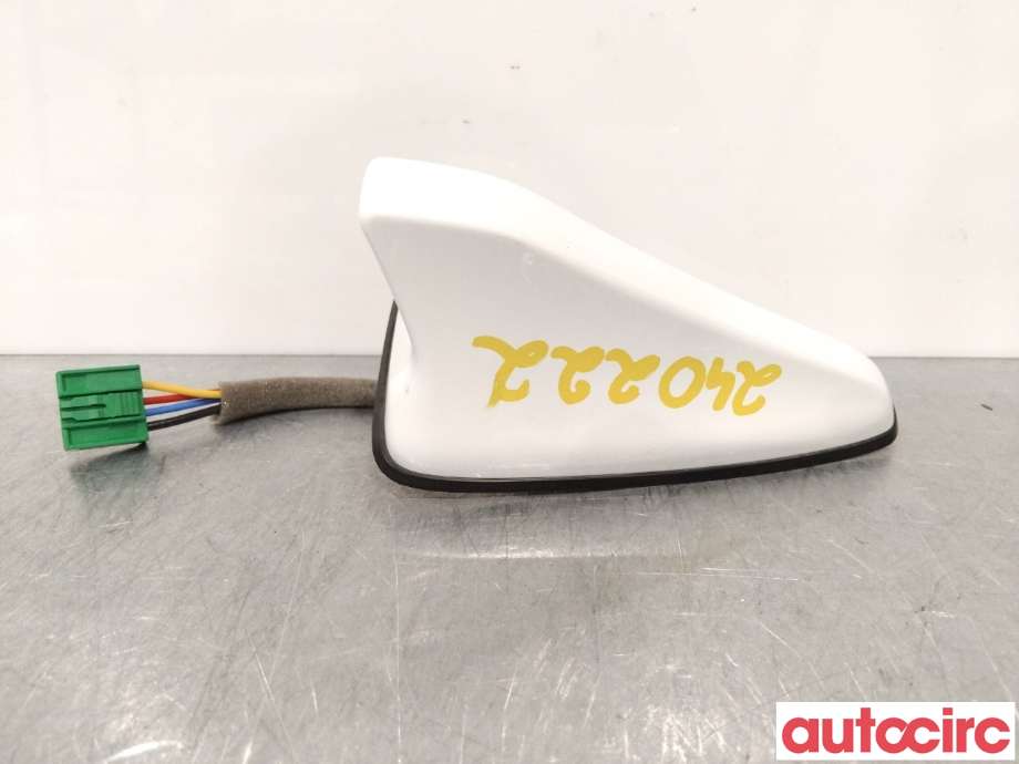 Antenne navigasjon til Kia Sorento, 2016-->> Type III (KIA|96210P2400SWP)