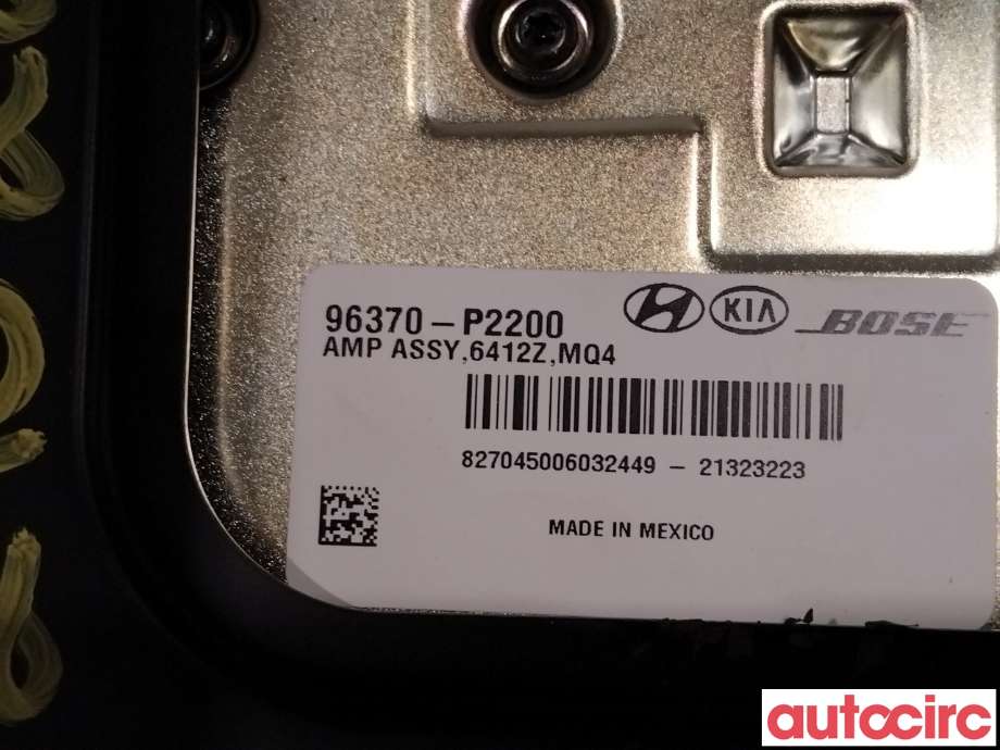 Bilstereo forsterker til Kia Sorento 2016-->> Type III (KIA|96370P2200|)