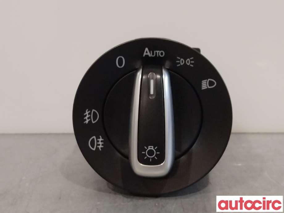 Bryter lys til VW Golf VI, 2008-2012  (VOLKSWAGEN|3C8941431B)