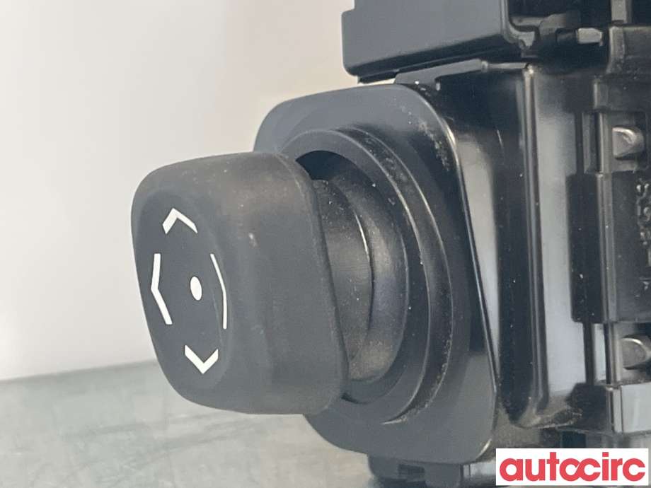 Bryter combi til Lexus IS 2013-2020 (Type III) (XE30) (XE30) (LEXUS|8430730150)
