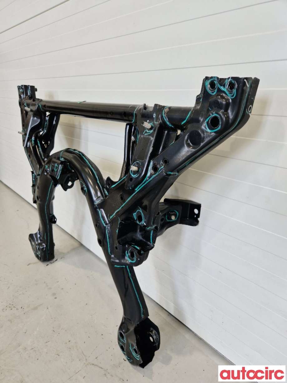 Travers foran hoved til Tesla Model Y 2021-2024 (Type I) (TESLA|104453101B|)